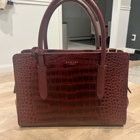 Radley London bag Deep Red Croc-Embossed - Picture 3 of 12